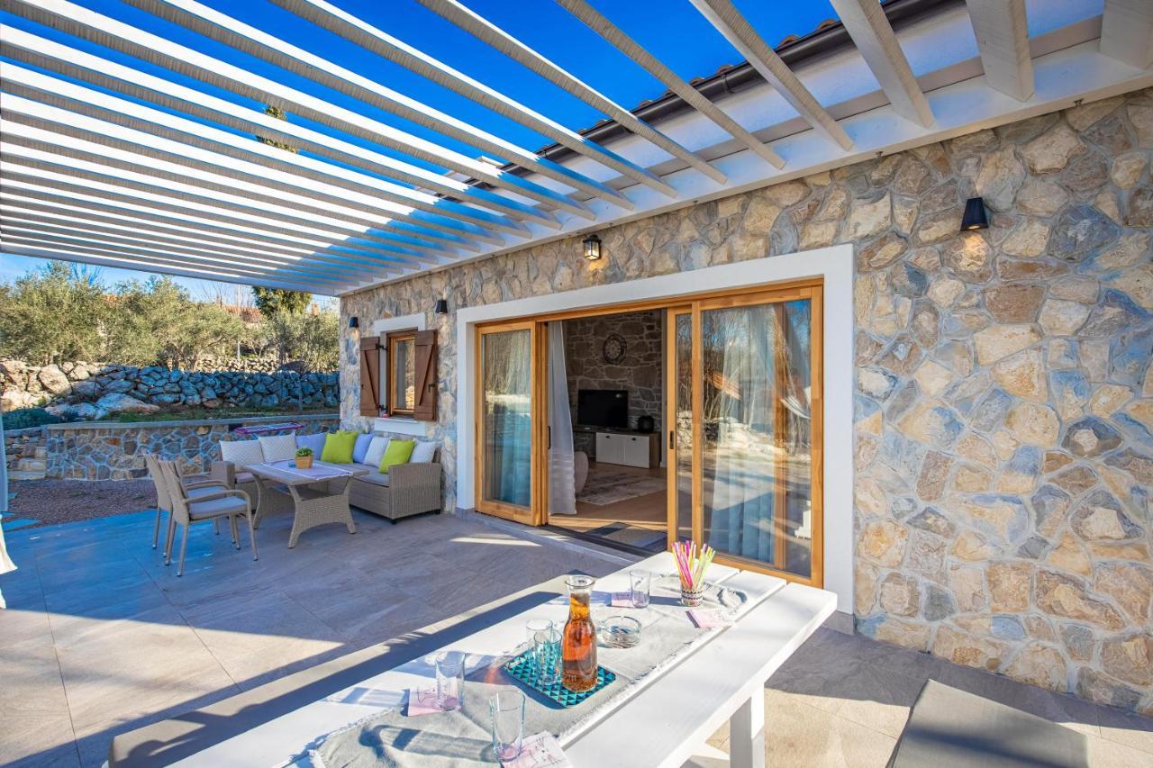 Villa Laura Vrh  外观 照片